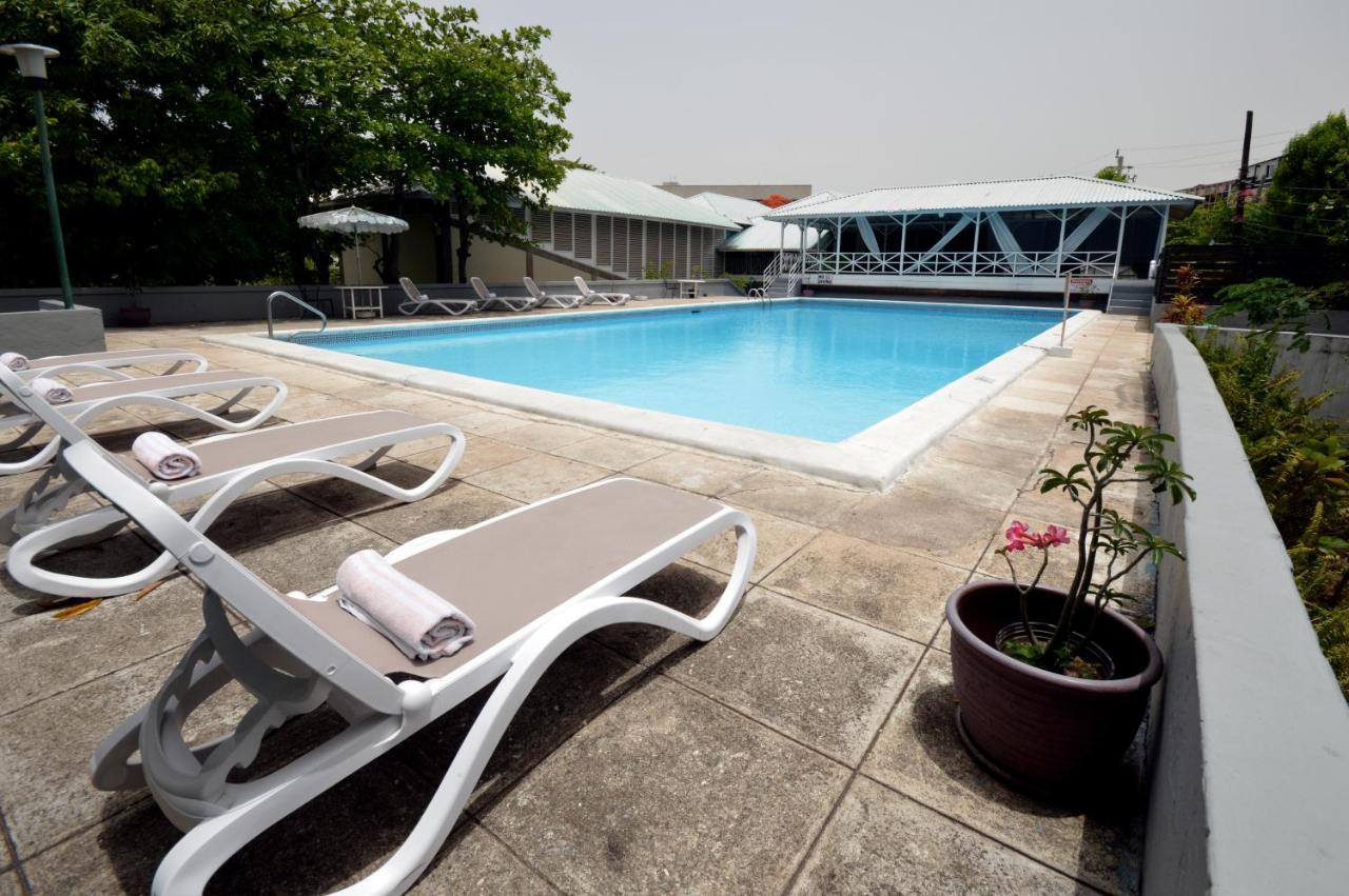 Hotel The Liguanea Club Kingston Esterno foto